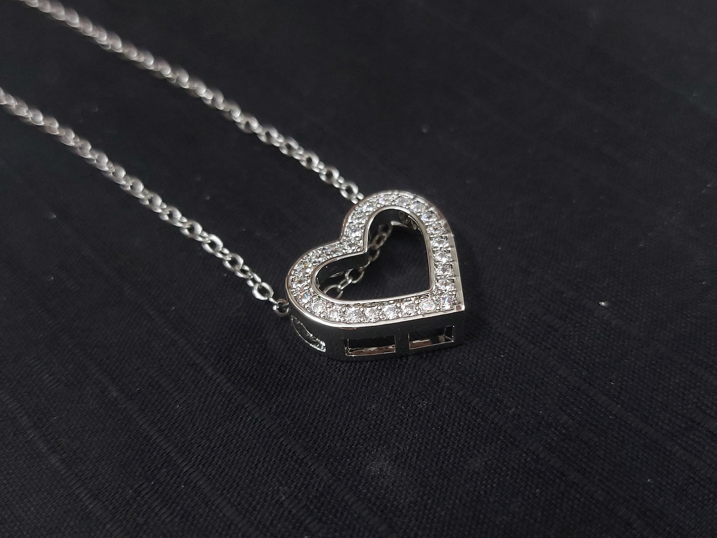 Sleek Silver Necklace – Modern Jewelry for the Sweetest Soul