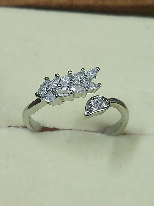 Shiny Silver Girls Ring – Cute & Fashionable Accessory